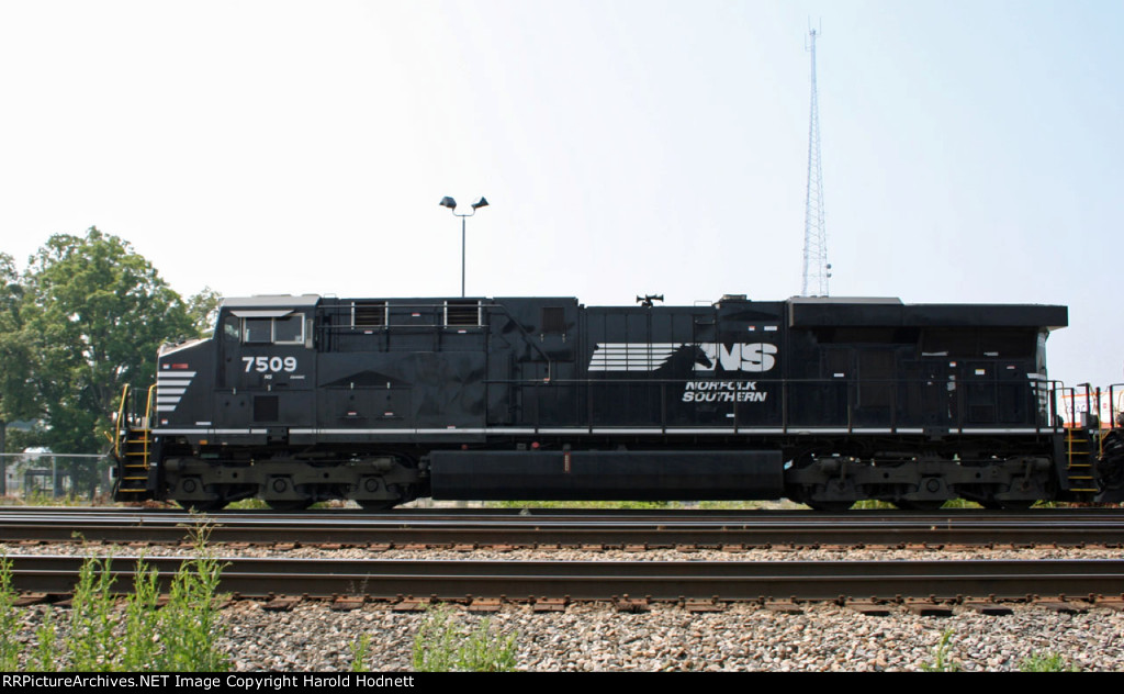 NS 7509